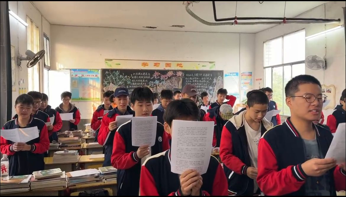 开展建设“文明健康”班级活动启动仪式