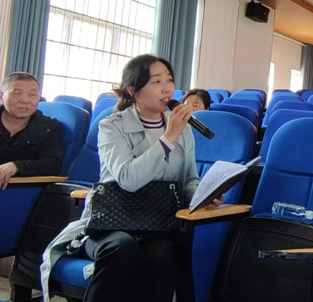 城区二小举行“国培计划”主题式校本研修项目“壹课堂”英语校本研修