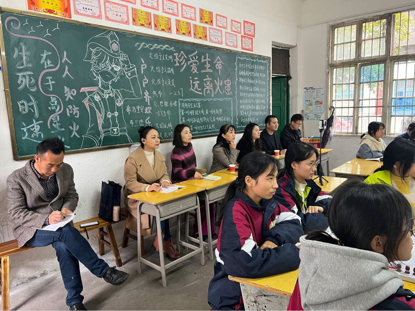 磨课研课促成长，好课精自锤炼来