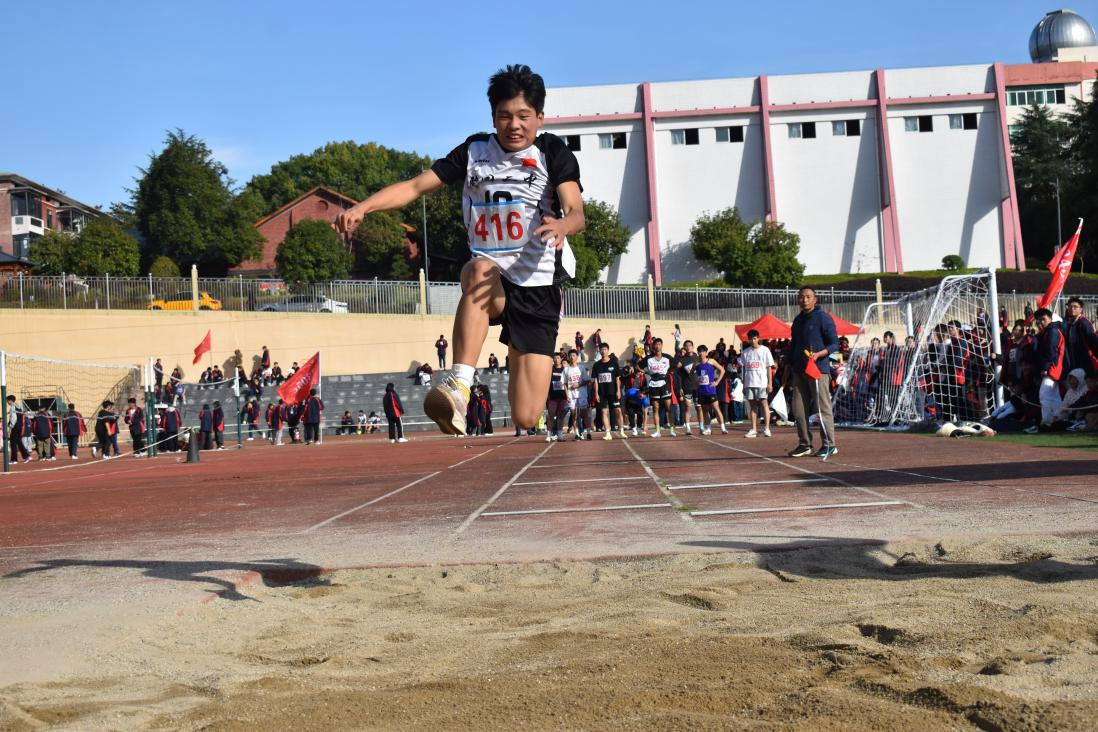 隆回二中举行体育艺术节