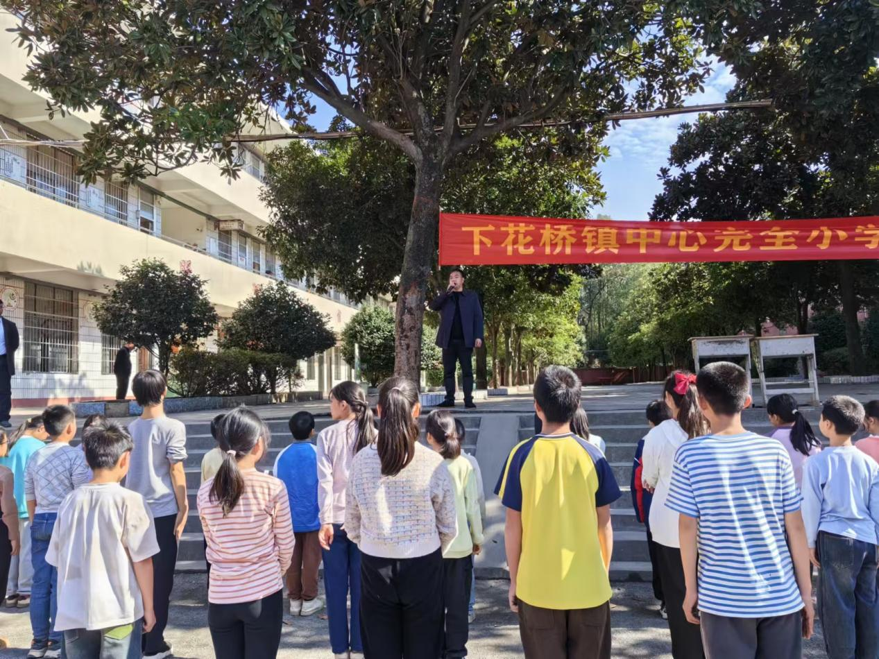 下花桥镇中心完全小学：冬日伴暖阳 运动添风采