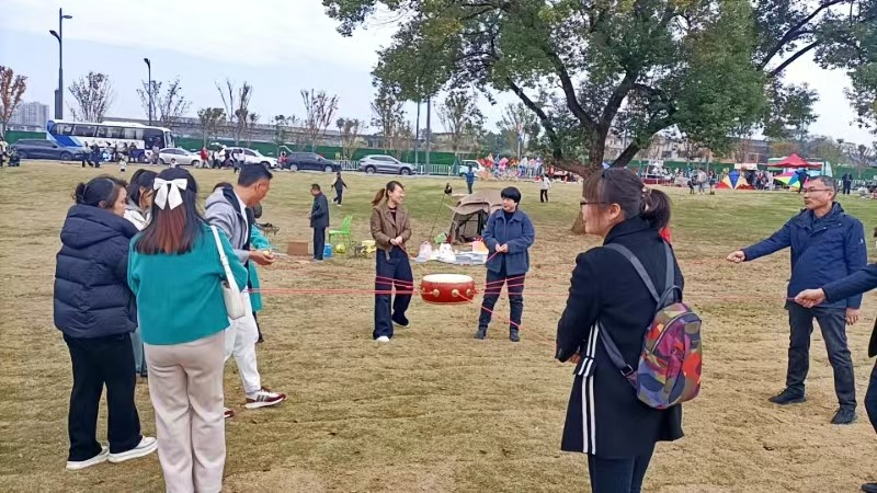 大祥区城南学校开展工会户外团建活动