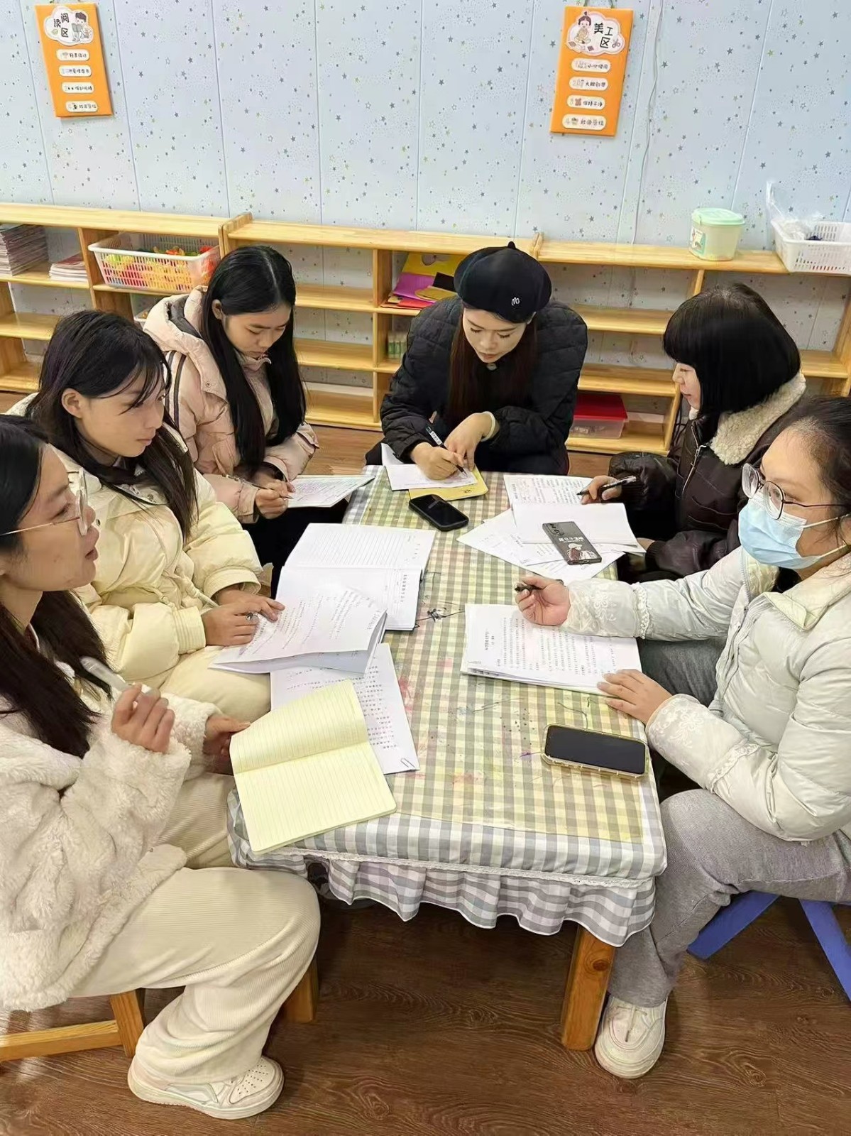 “聚”集体智慧 “备”精彩活动