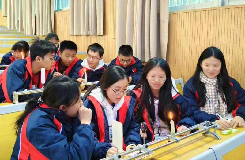 隆回二中举行第九届“默深杯”课堂教学比武