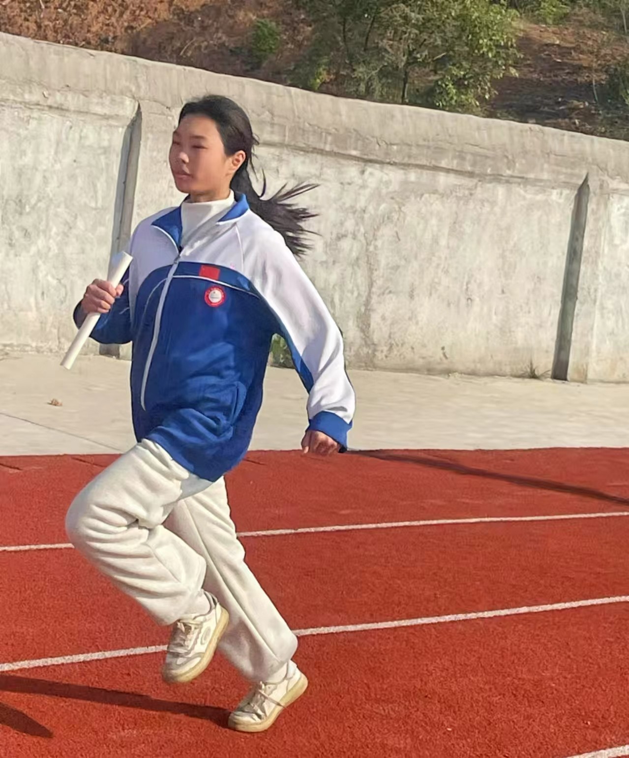 梽木山中学冬季运动会圆满举行，师生共享欢乐时光