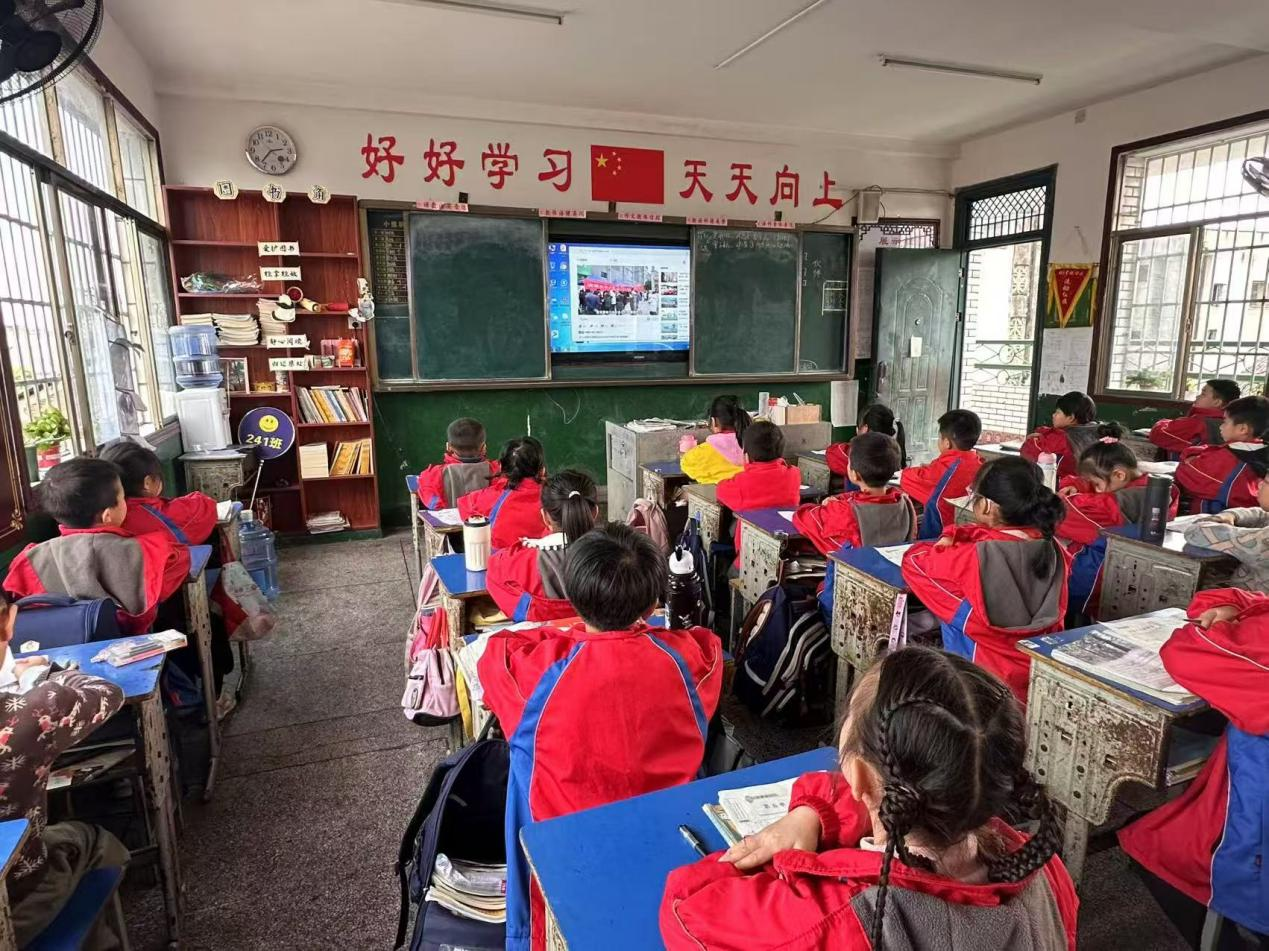 禁毒“童”行 ，护航成长