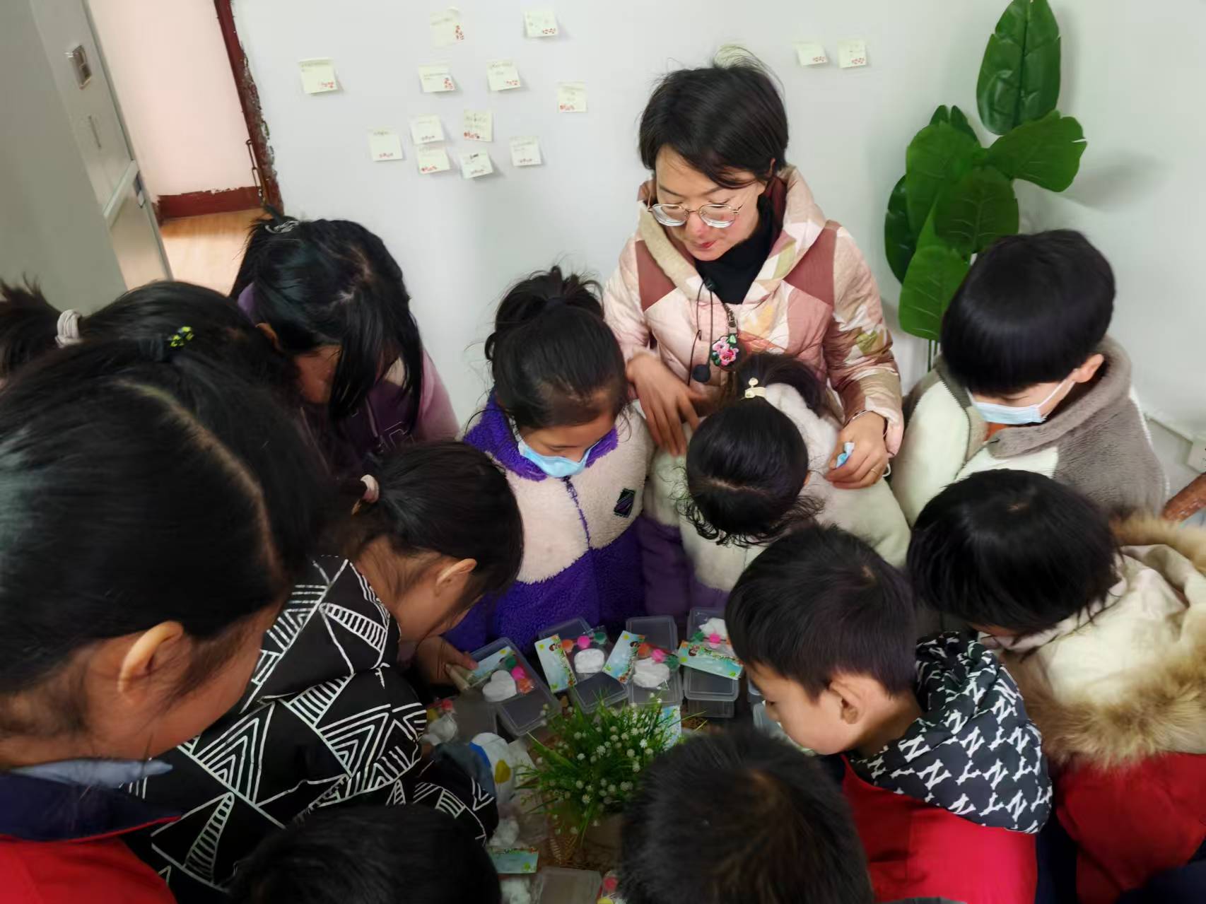 “冬阳照进心灵，爱与温暖同行”北塔小学开展团辅活动