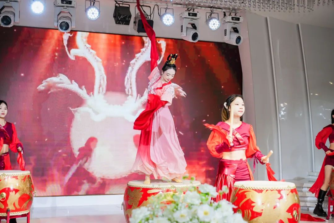 湖南安图丽公司产品推荐会暨年度盛典圆满落幕！