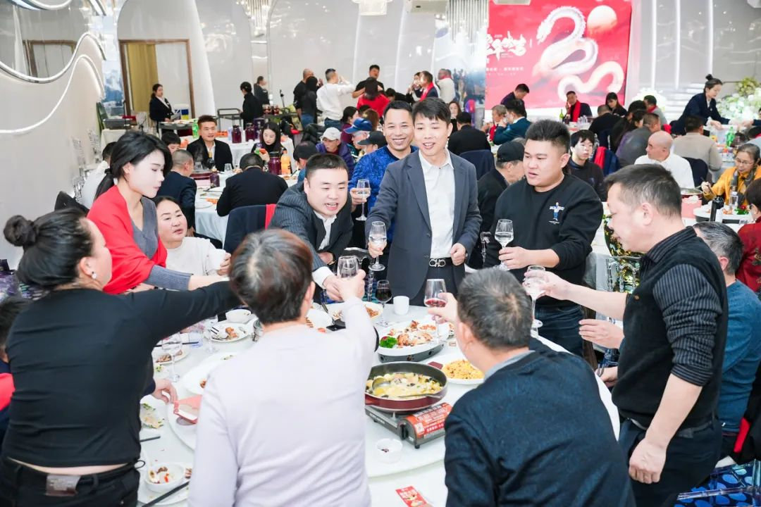 湖南安图丽公司产品推荐会暨年度盛典圆满落幕！