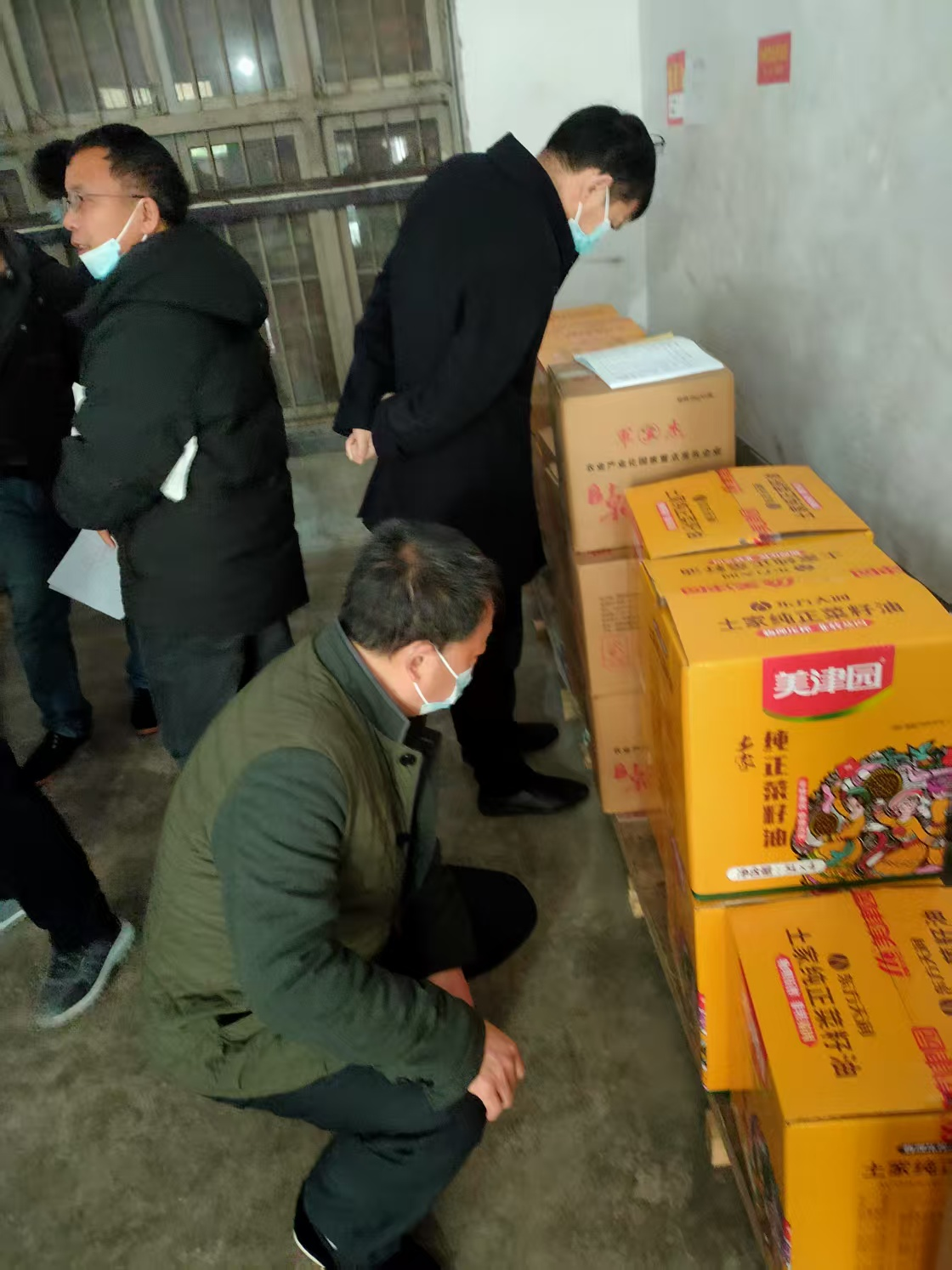 多个部门联合检查，保障师生食品安全