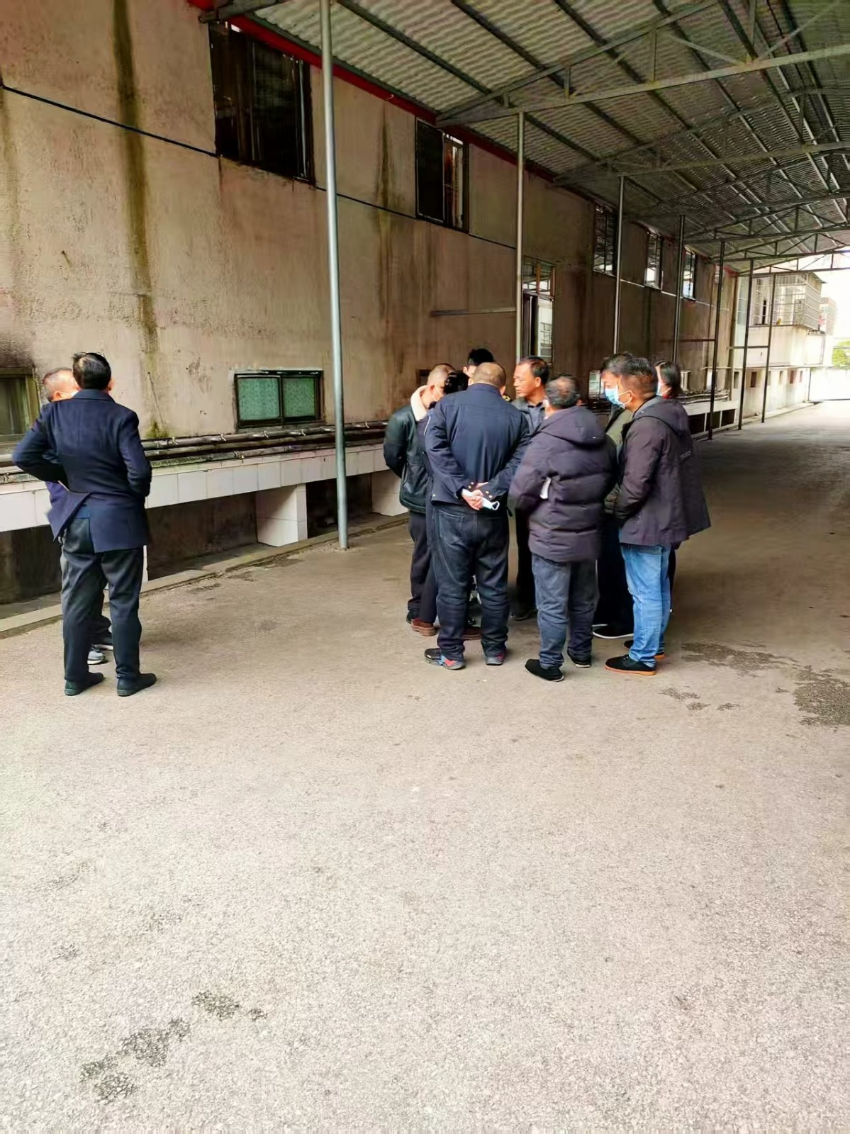 多个部门联合检查，保障师生食品安全