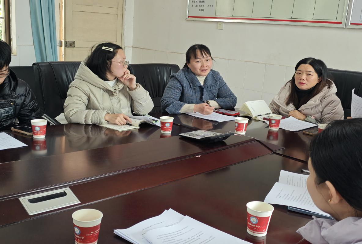 邵阳县心理健康跨校际联合教研活动金称市镇中心学校初中组在我校成功举行