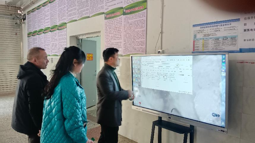 校际交流共进步，携手同行促发展