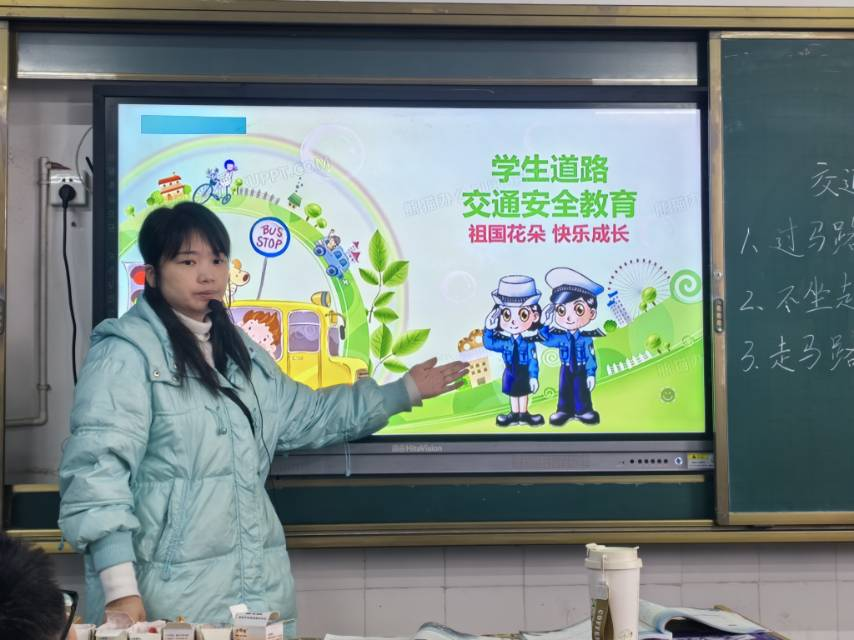 藕塘小学扎实开展道路交通安全主题教育