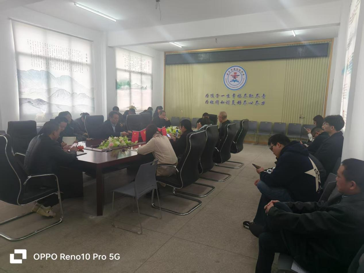 黄亭市镇中心学校指导镇中学学科教学研讨推进会