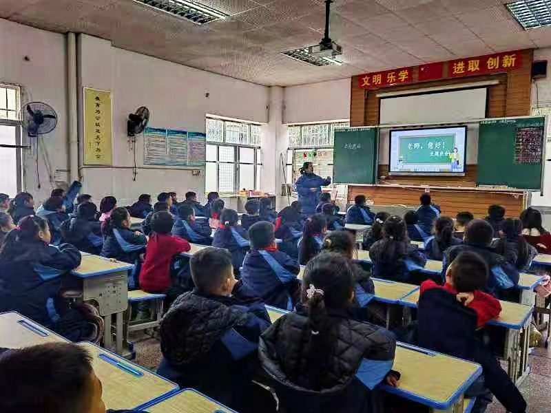 城区二小三月学雷锋系列活动