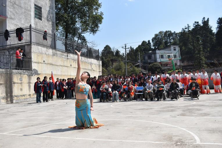 隆回二中联谊回族乡老人学生