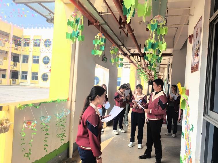 “浪漫春之旅   环创润童心”