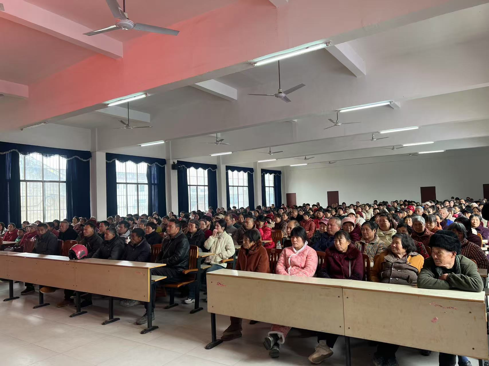 同心共育，护航成长