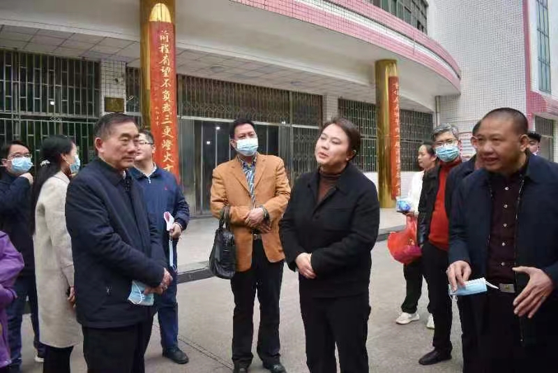 隆回二中织密校园食品“安全网”