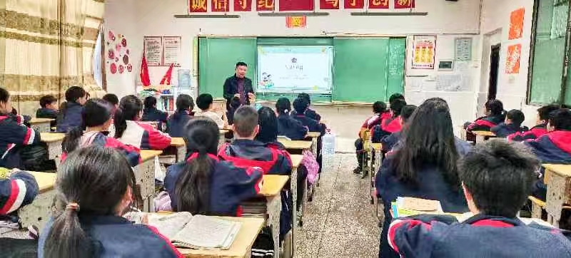 桥牌进校园 智慧润童心