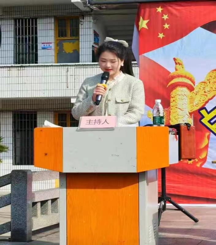 双向滋养：校友反哺润泽桑梓