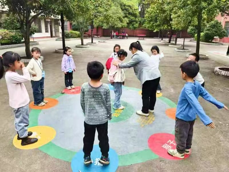 “阳光校园 活力课间”创新开展多彩课间活动纪实