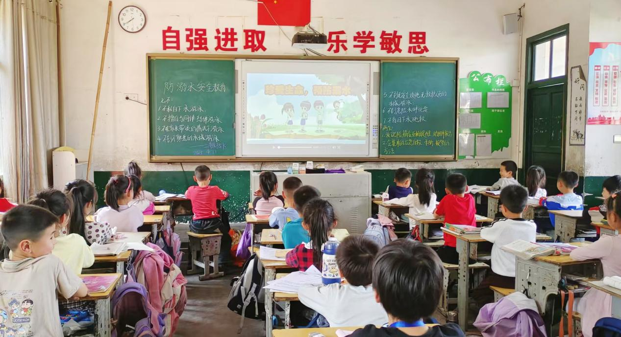 金石镇水头学校筑牢防溺水安全防线