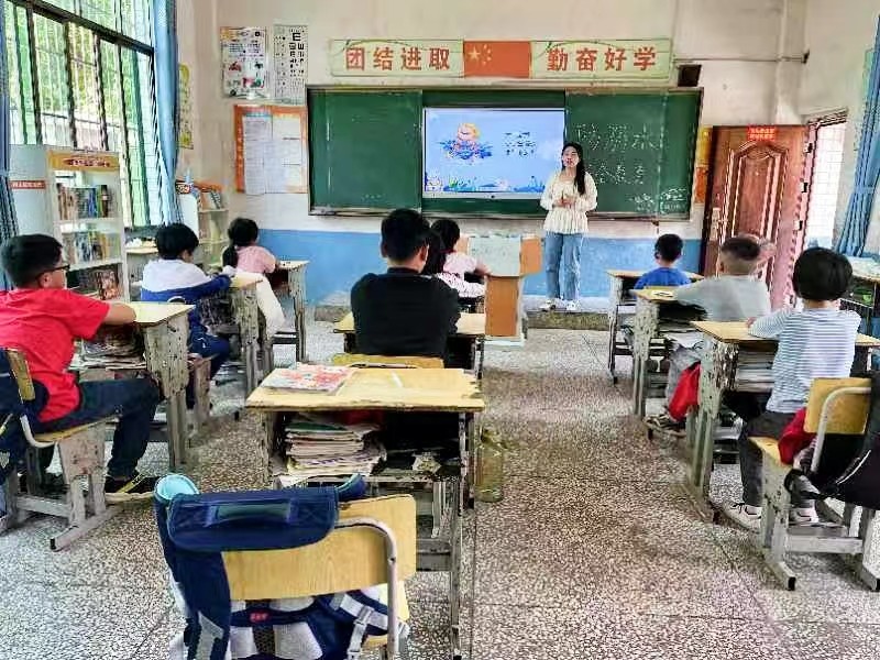 下花桥镇五里学校开展春季防溺水主题教育