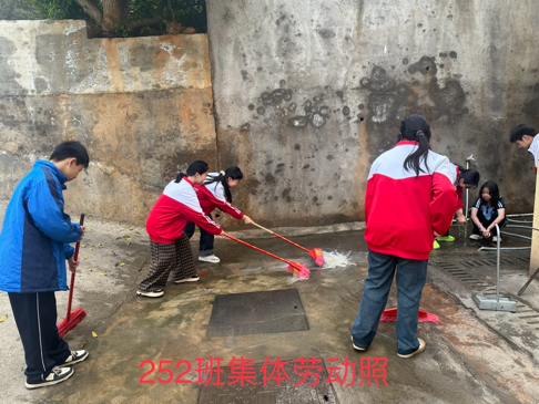 劳动教育常态化 家校共育见实效