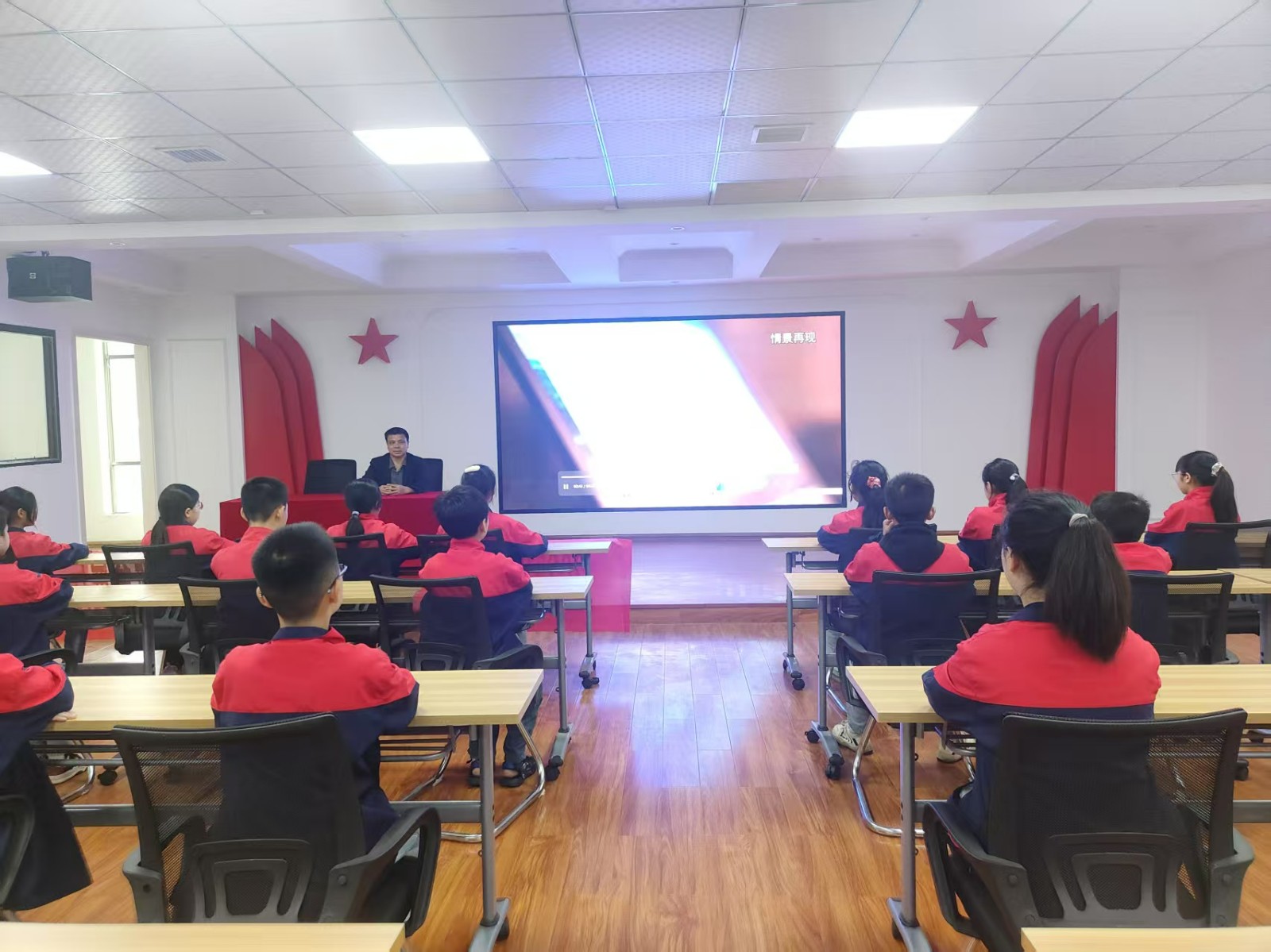 北塔小学师生走进国家安全教育基地沉浸式学习筑牢青少年安全防线