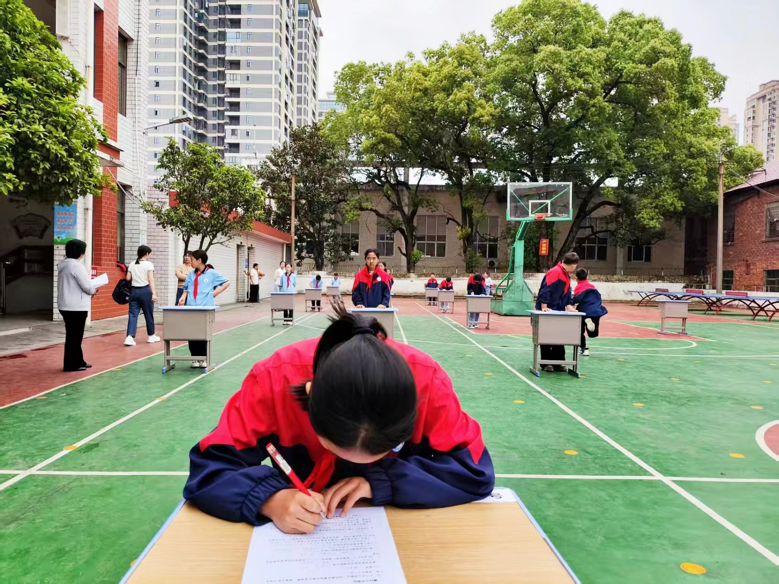 北塔小学“笔锋争霸·阅读闯关接力赛”圆满结束
