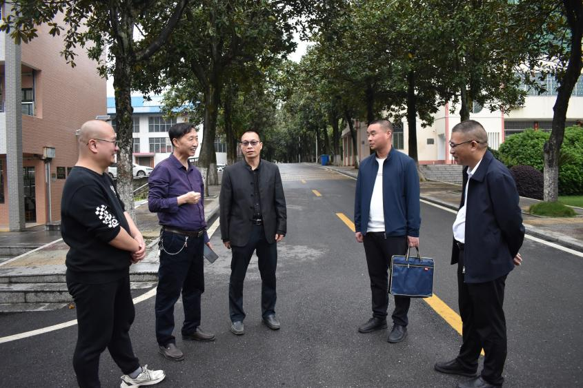 双峰二中到隆回二中“取经”百年校庆筹备工作