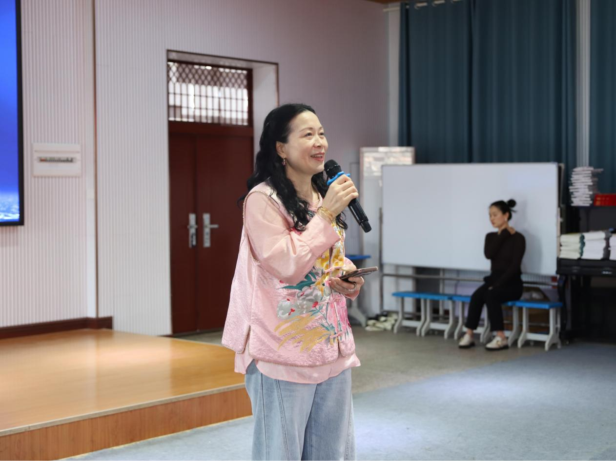 字里行间，遇见星辰大海