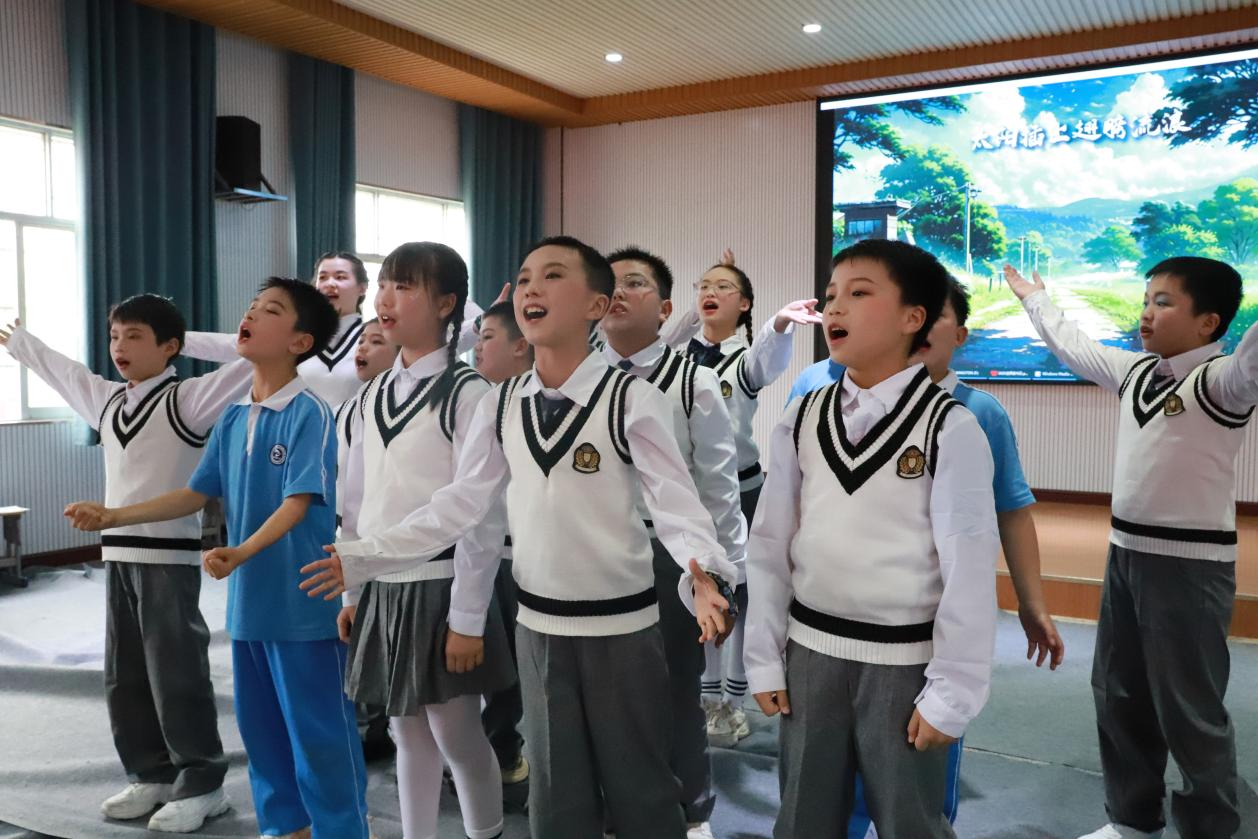 字里行间，遇见星辰大海