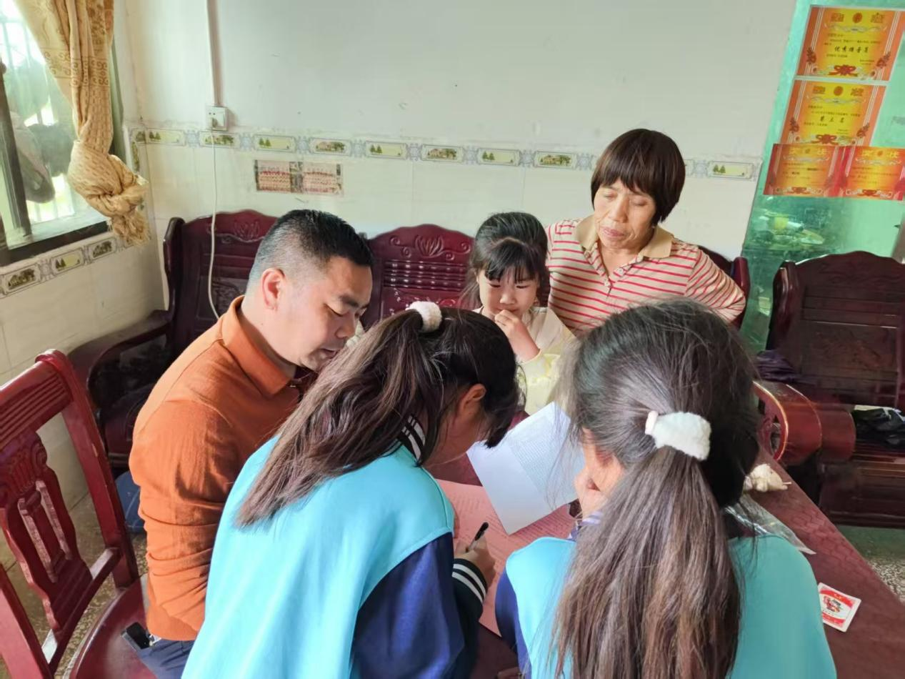 筑安全防线 护生命之花