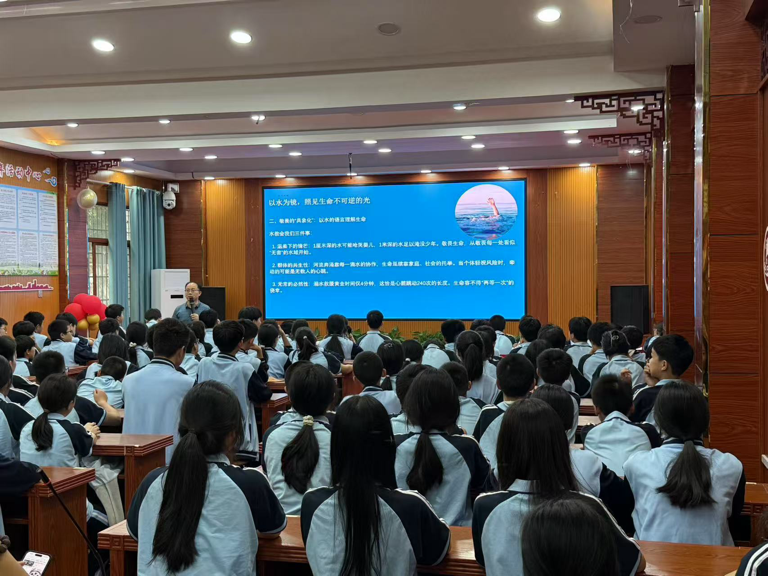 筑牢安全防线 护航平安假期