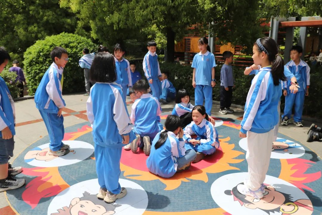 课间15分钟，邵东市二小娃在玩什么？