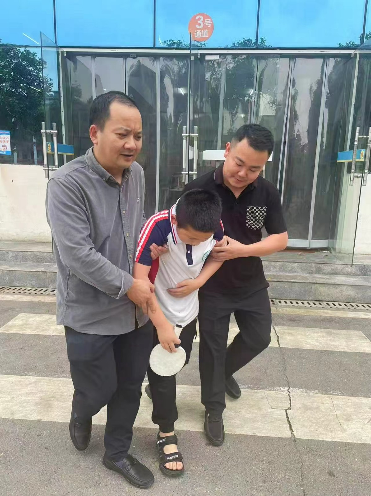 塘渡口镇第五完全小学开展食物中毒应急演练 筑牢校园食品安全防线