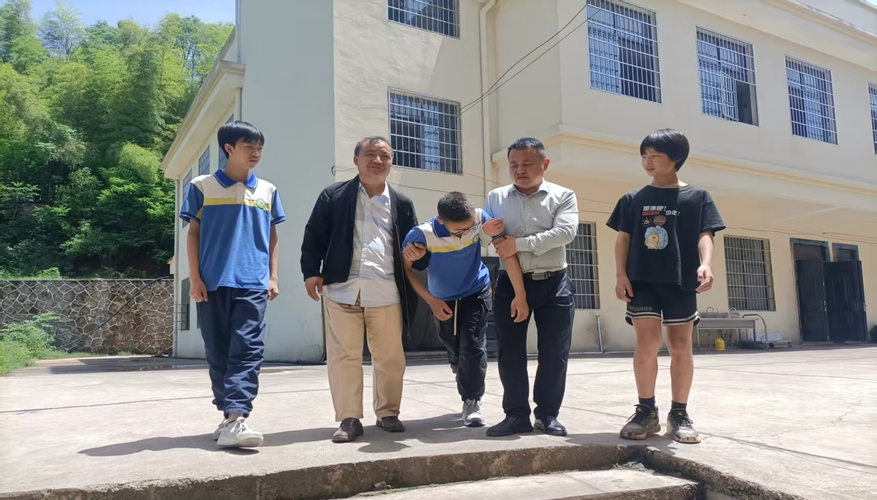 小溪市镇中学开展食品安全应急演练 筑牢校园安全防线