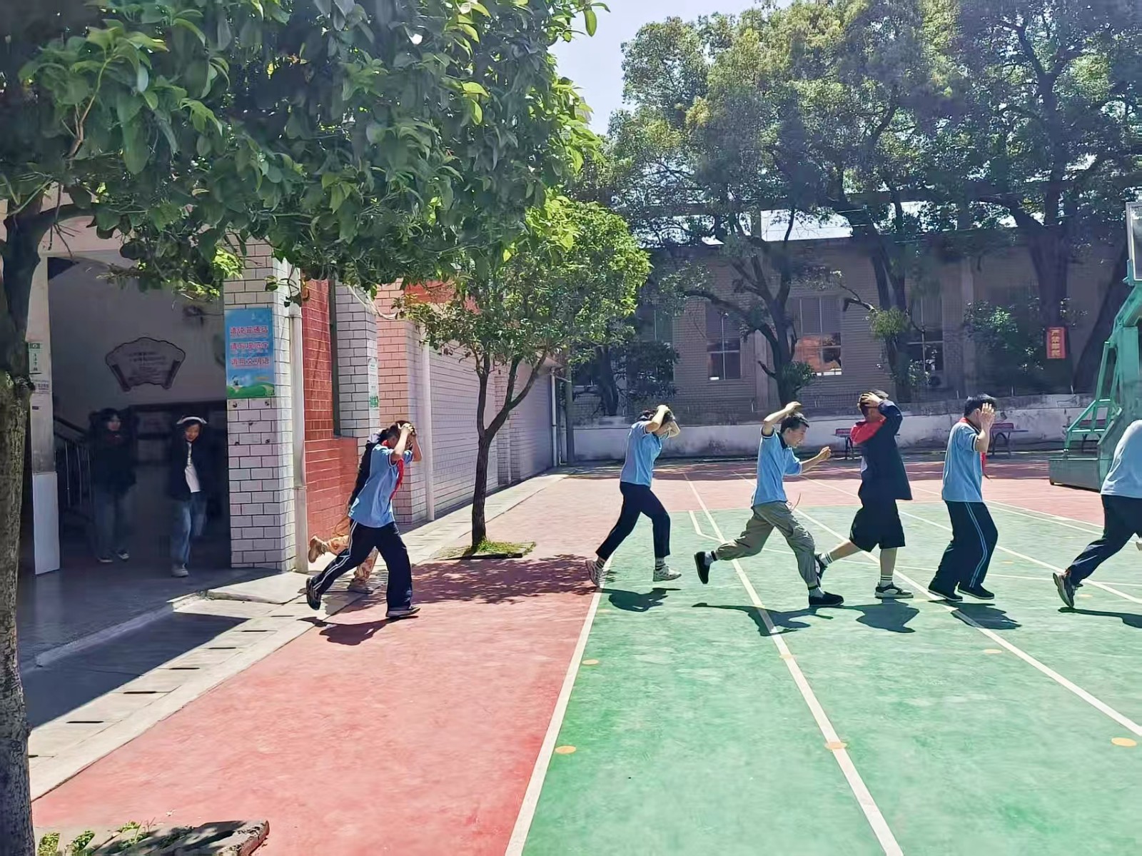 北塔小学开展“防灾减灾”应急疏散演练 筑牢校园安全防线