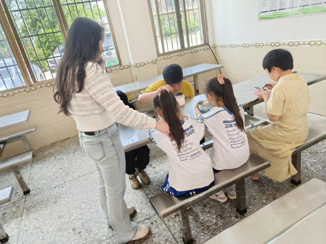 筑牢校园食品安全防线