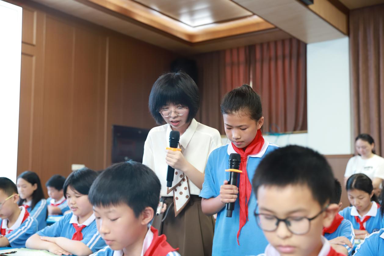 邵东市城区二小主题式校本研修“壹课堂”推广展示活动 暨“青蓝学院” 团队竞赛活动圆满落幕