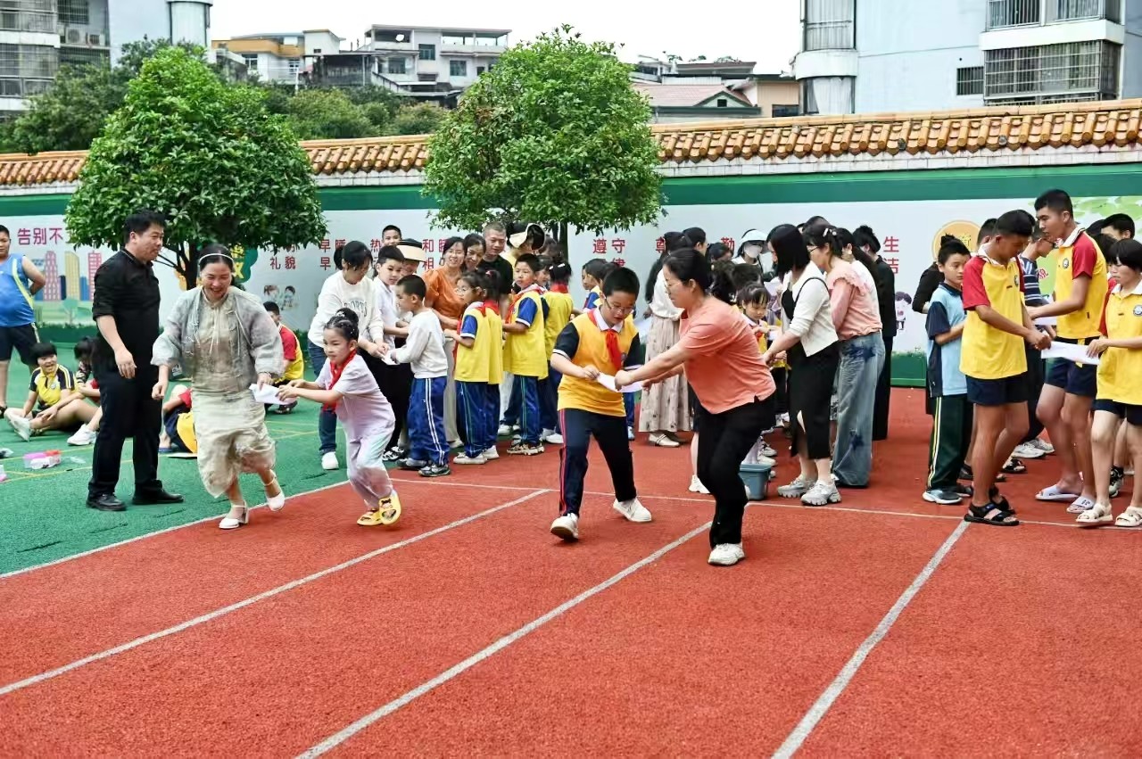 洞口县特殊教育学校举办2025年普特融合共庆六一儿童节暨端午节活动