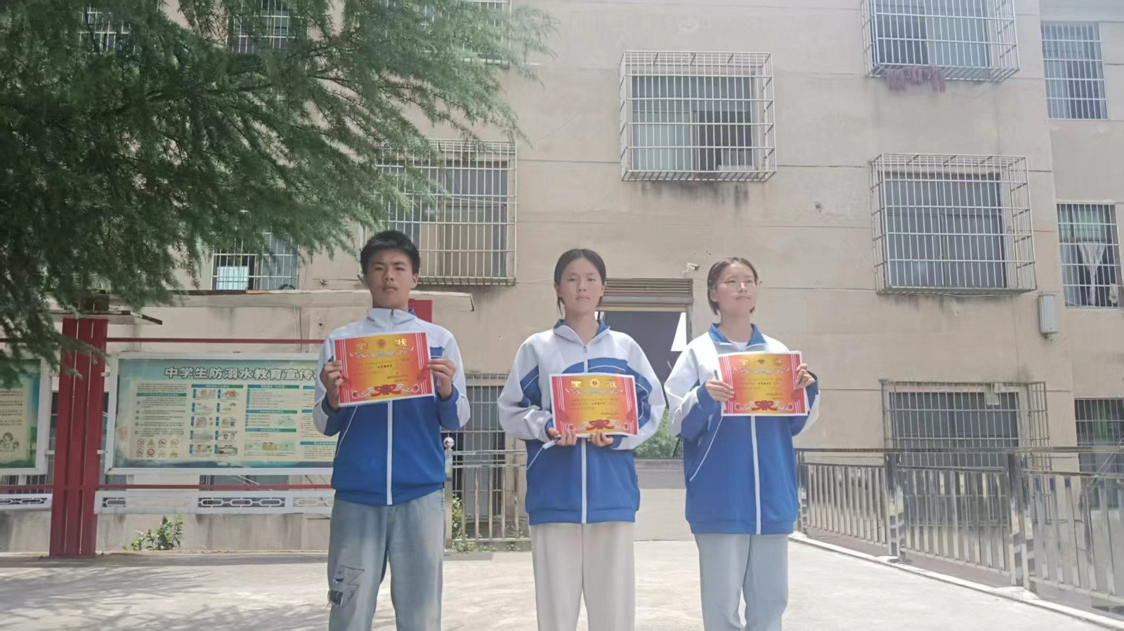 青春律动展风采 梽木山中学体操比赛圆满落幕