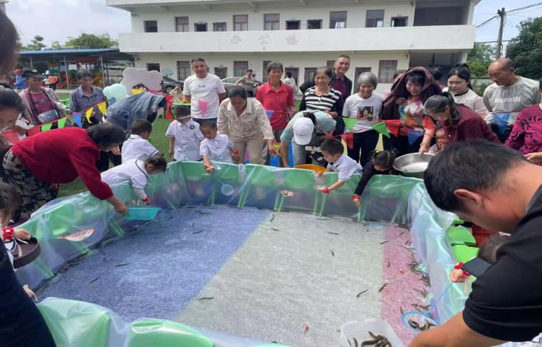 白马田幼儿园开展“双节同庆，童乐粽享” 六一儿童节主题活动