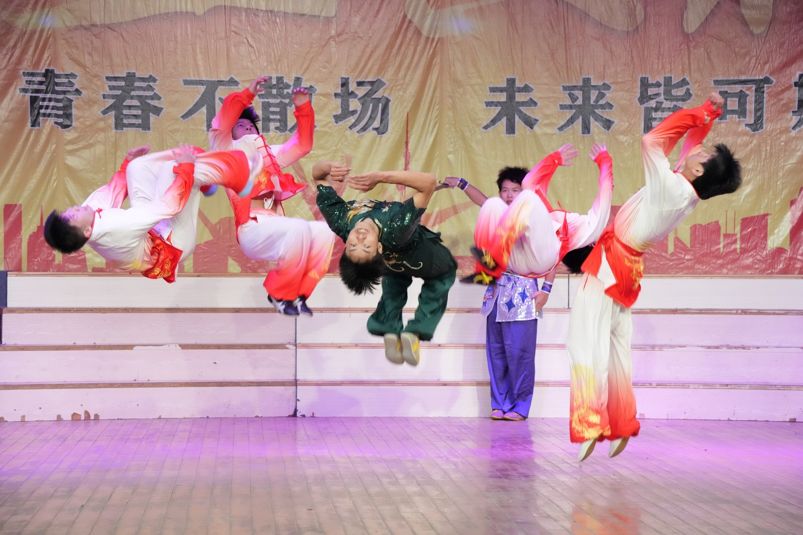 隆回二中举行高三毕业典礼