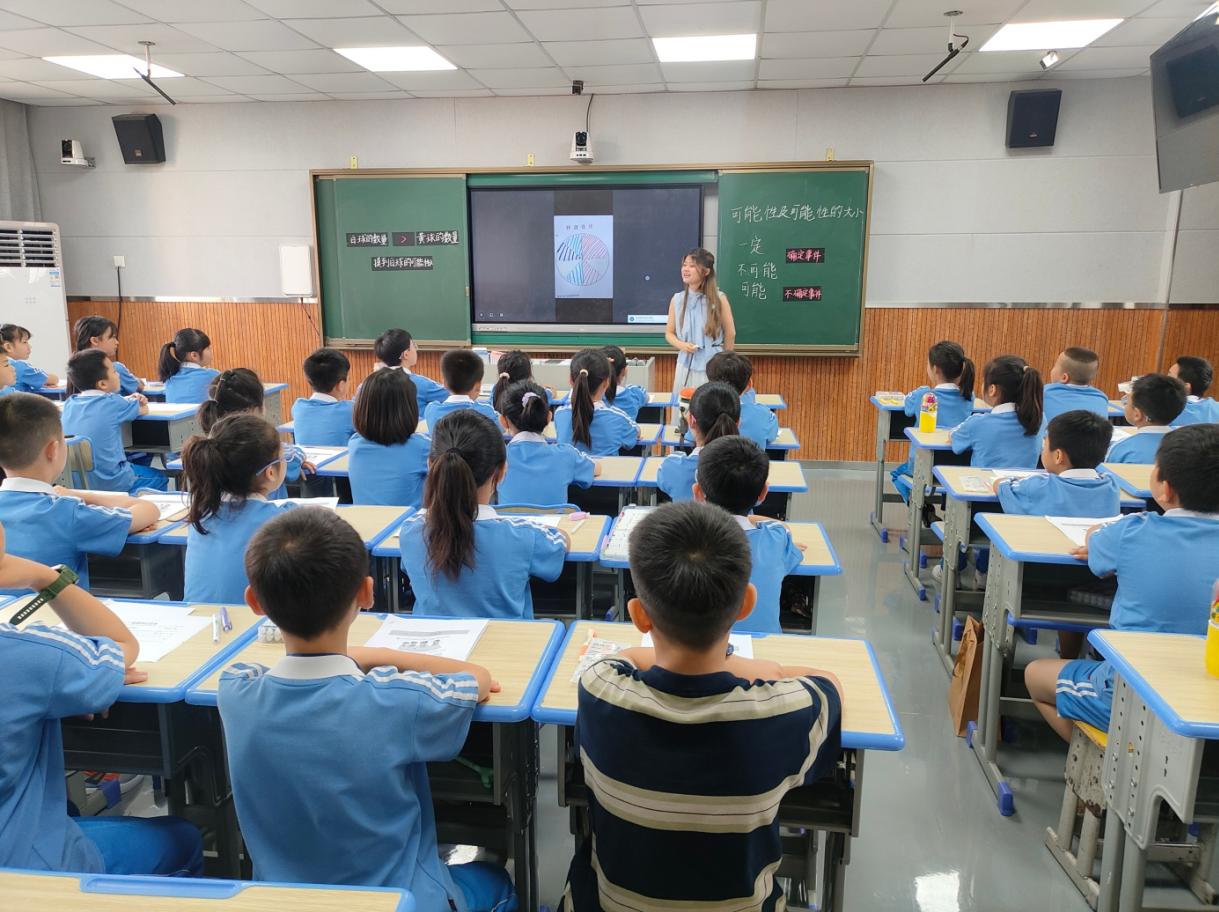 城区二小实习教师汇报课展示活动圆满结束