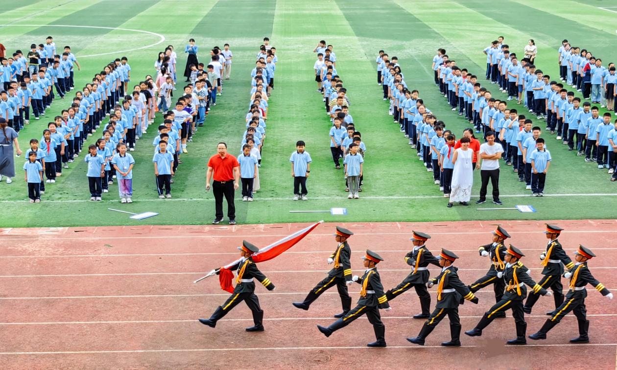 “探秘小学·快乐衔接”