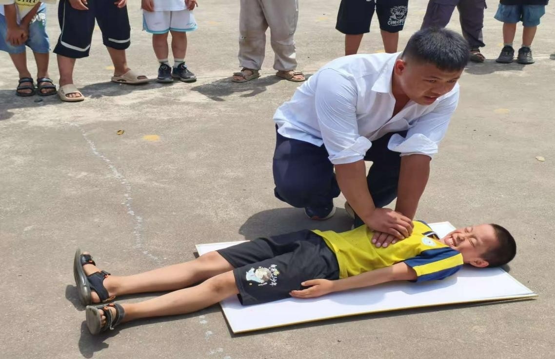 “以演筑防，以练为战”防溺水安全应急演练